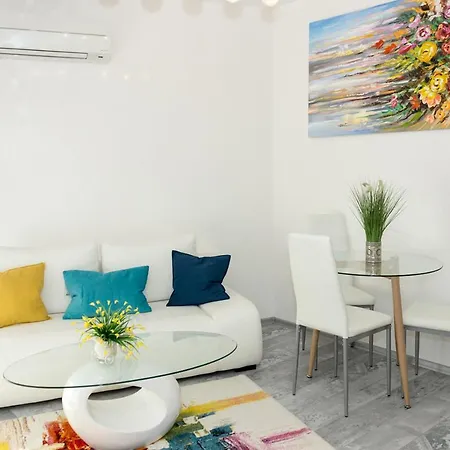 Apartment Cozy Warna